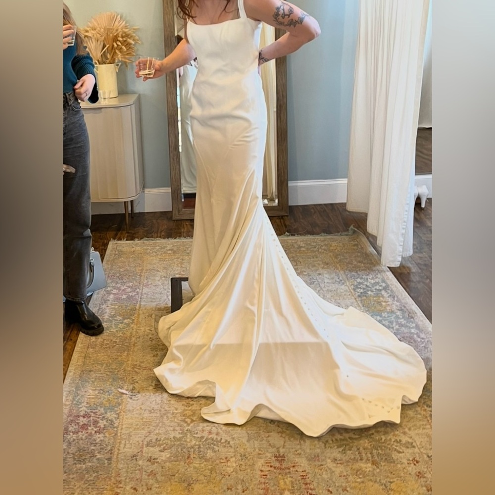 Elegant White Wedding Gown